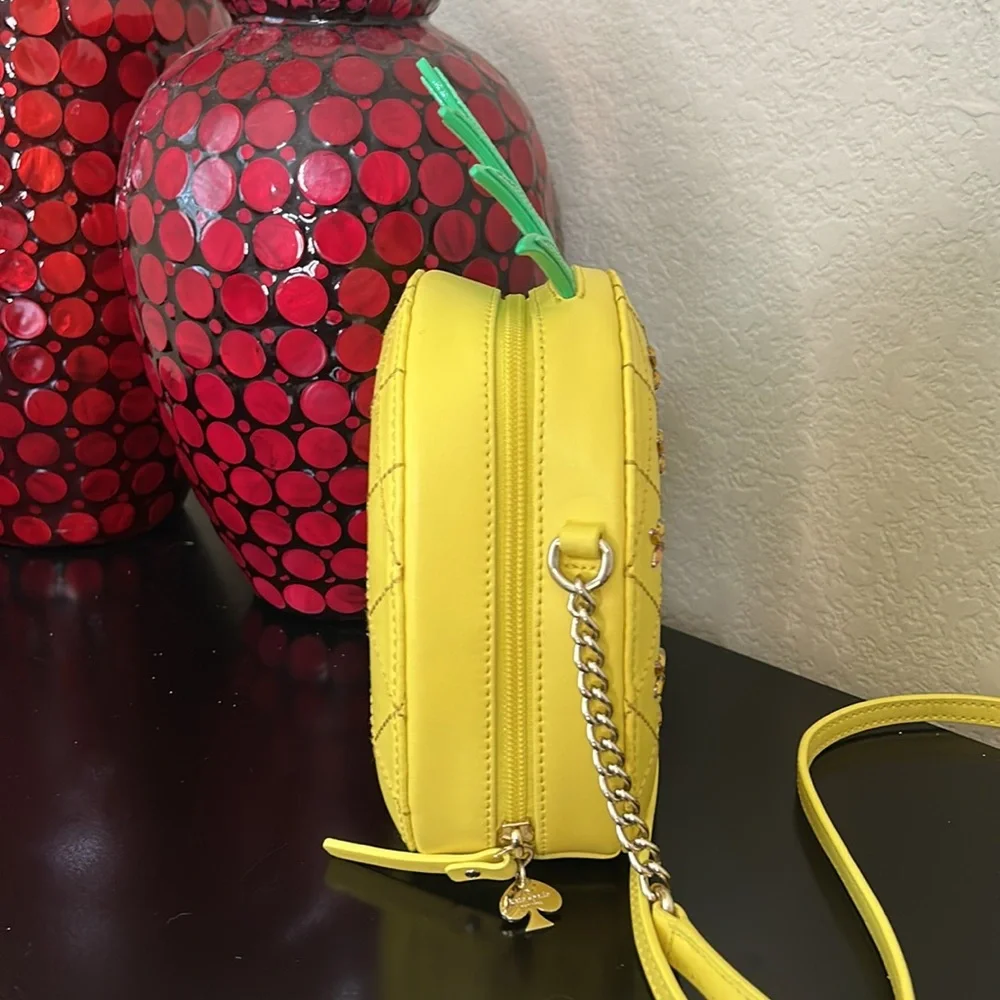 SOLD Kate Spade How Refreshing Pineapple Crossbody - Picture 4 of 12